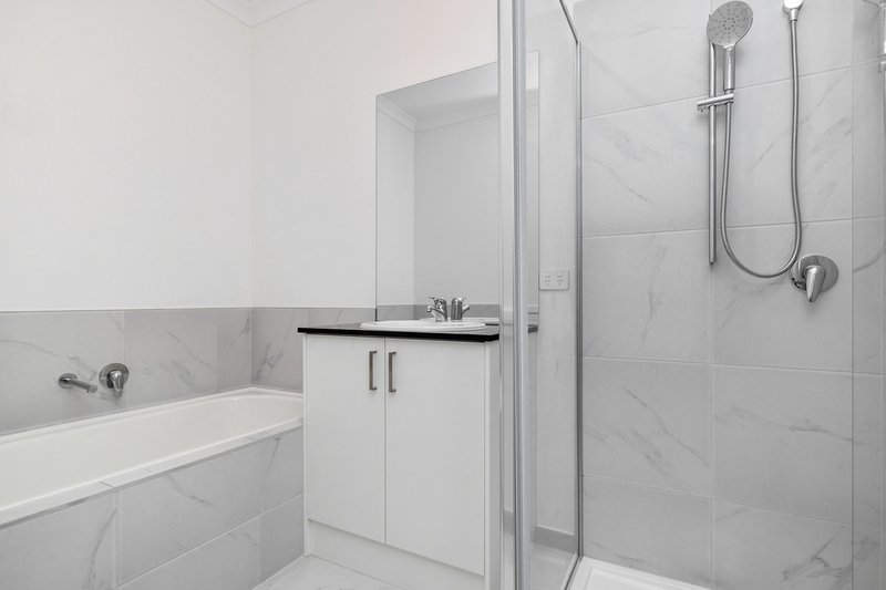 Photo - 3A Rodleigh Street, Croydon VIC 3136 - Image 6