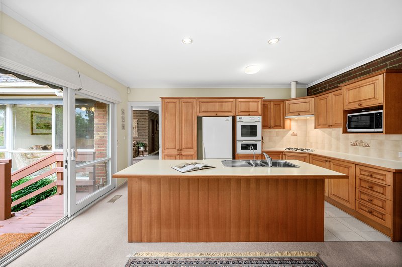 Photo - 3A Rosemary Street, Templestowe Lower VIC 3107 - Image 4