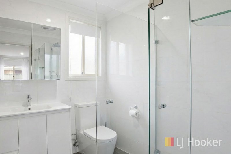 Photo - 3A Rutledge Crescent, Quakers Hill NSW 2763 - Image 6