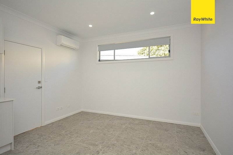 Photo - 3A Siandra Avenue, Fairfield NSW 2165 - Image 3