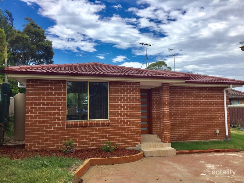 Photo - 3A Stubbs Place, Ingleburn NSW 2565 - Image 1