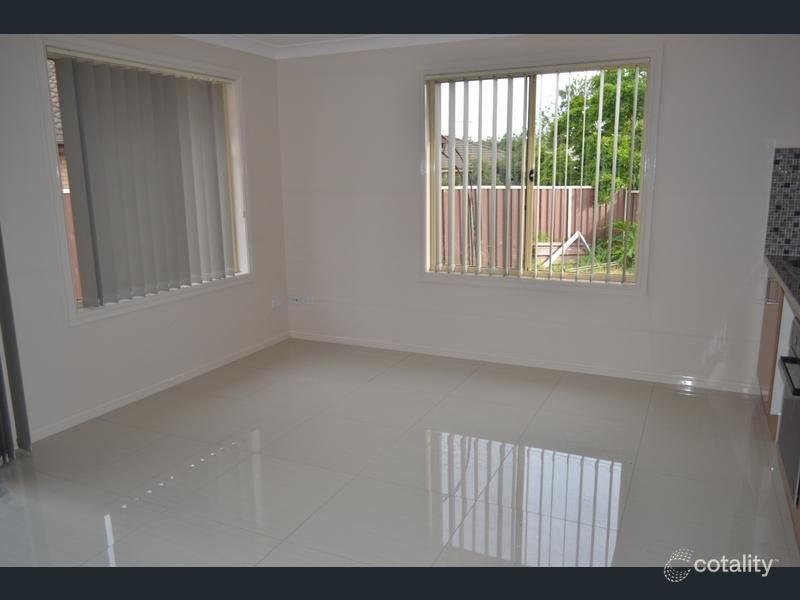 Photo - 3A Stubbs Place, Ingleburn NSW 2565 - Image 5