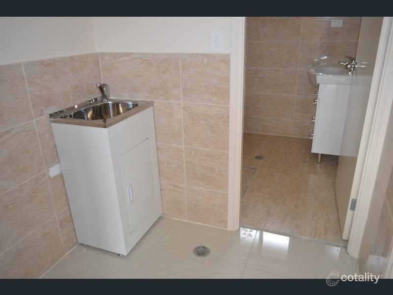 Photo - 3A Stubbs Place, Ingleburn NSW 2565 - Image 6