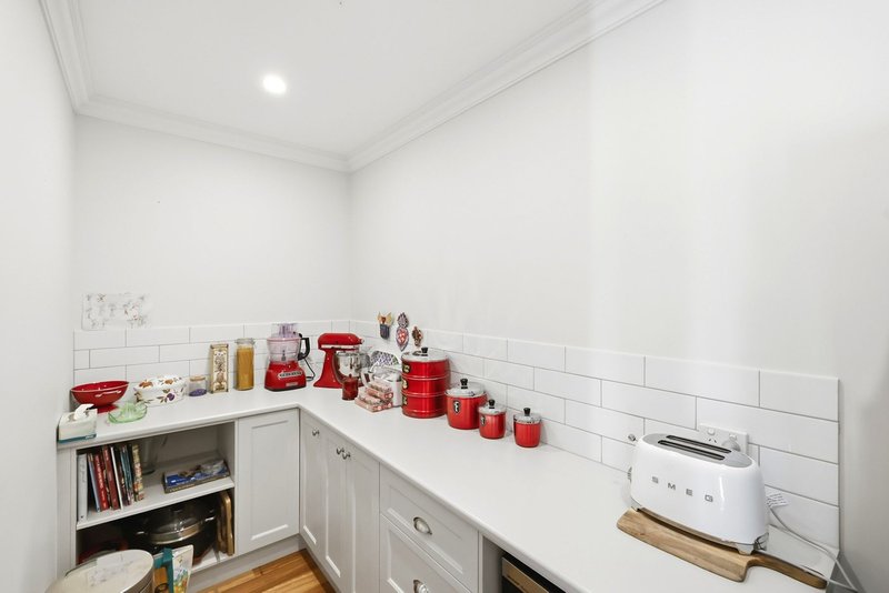 Photo - 3A Sutherland Street, Bacchus Marsh VIC 3340 - Image 5