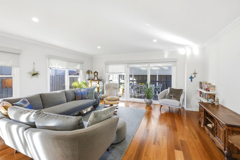 Photo - 3A Sutherland Street, Bacchus Marsh VIC 3340 - Image 8