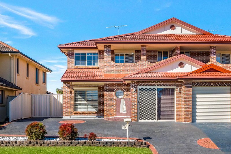 Photo - 3A Tench Way, West Hoxton NSW 2171 - Image 2