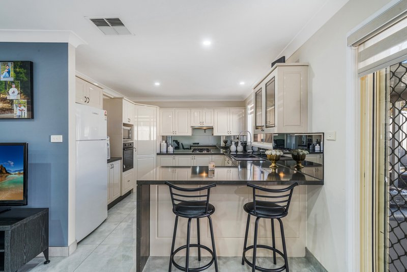 Photo - 3A Tench Way, West Hoxton NSW 2171 - Image 4