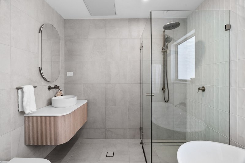 Photo - 3A Turner Esplanade, East Corrimal NSW 2518 - Image 6