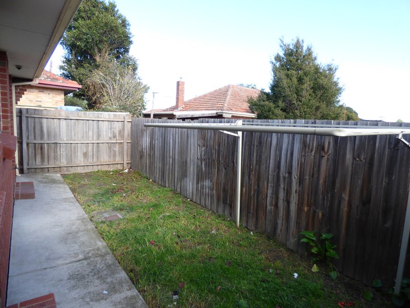 Photo - 3A Whitby Street, Reservoir VIC 3073 - Image 7