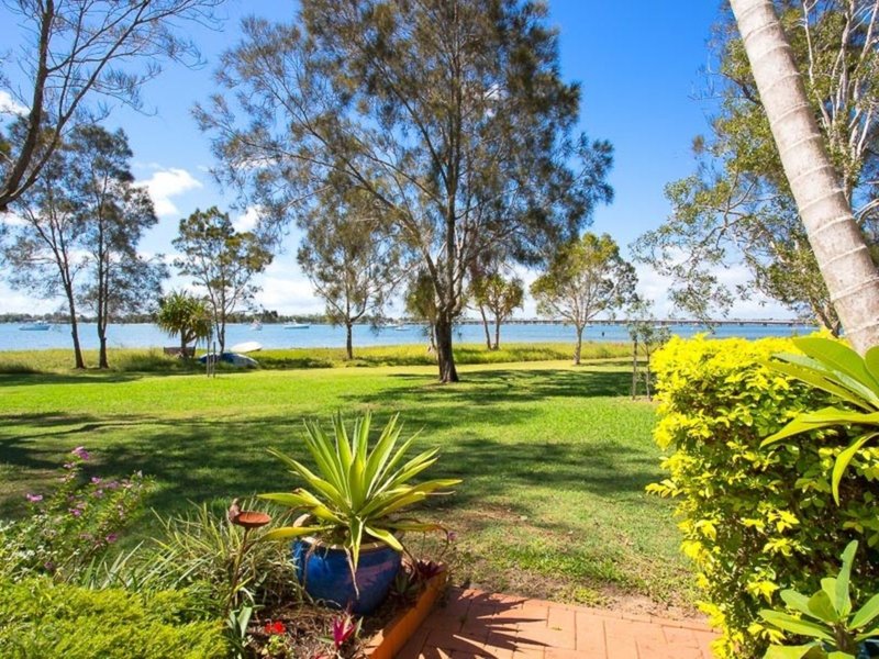 Photo - 3A/16 Spinnaker Drive, Sandstone Point QLD 4511 - Image 1