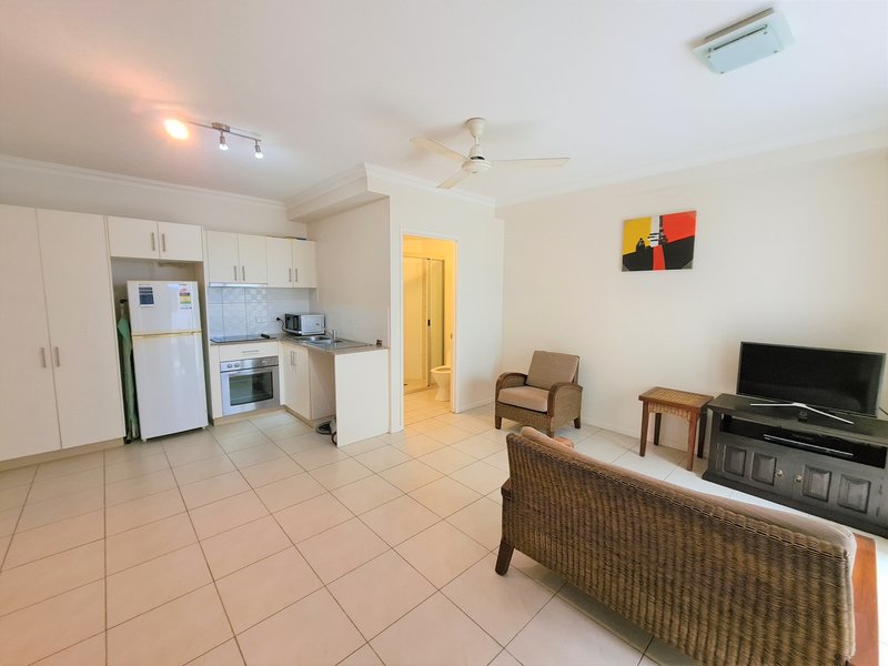 Photo - 3A/210 Grafton Street, Cairns North QLD 4870 - Image 4