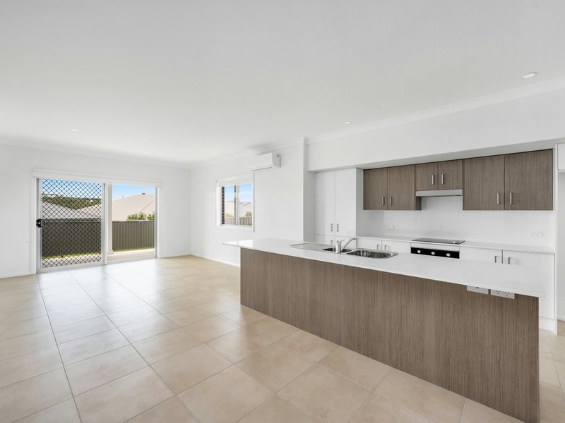 Photo - 3b Bexhill Avenue, Sussex Inlet NSW 2540 - Image 3