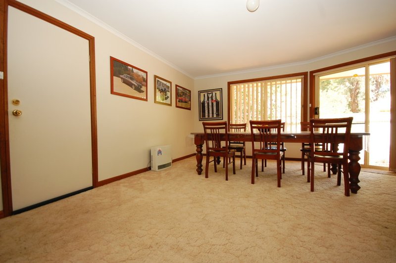 Photo - 3b Dowell Place, Griffith NSW 2680 - Image 5