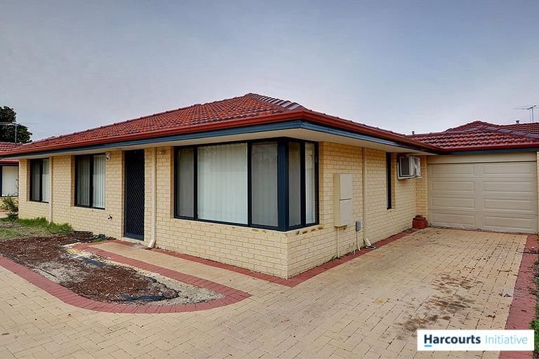 Photo - 3B Emsworth Way, Balga WA 6061 - Image 3