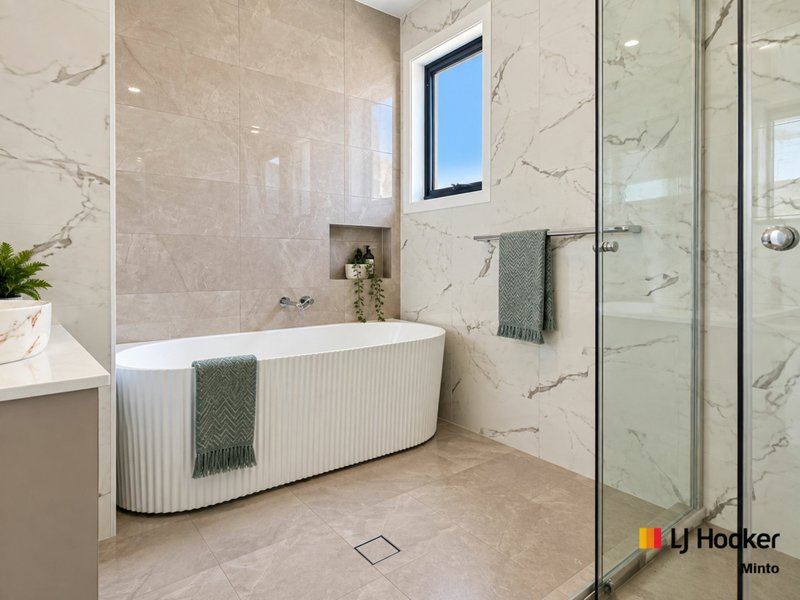 Photo - 3B Lochee Avenue, Minto NSW 2566 - Image 11