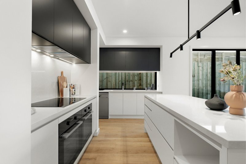 Photo - 3b Marara Road, Caulfield South VIC 3162 - Image 4