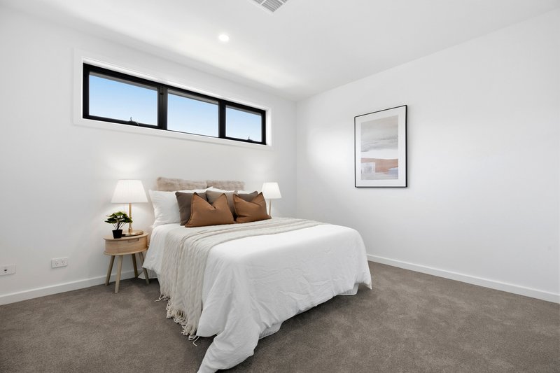 Photo - 3b Marara Road, Caulfield South VIC 3162 - Image 7