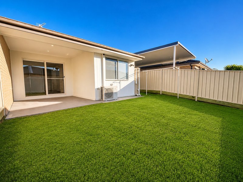Photo - 3b Mornington Circuit, Gwandalan NSW 2259 - Image 7