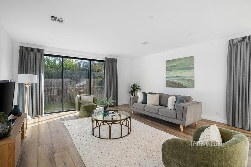 Photo - 3B Norville Street, Bentleigh East VIC 3165 - Image 3