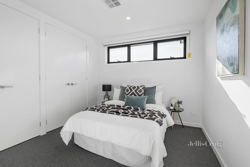 Photo - 3B Norville Street, Bentleigh East VIC 3165 - Image 9