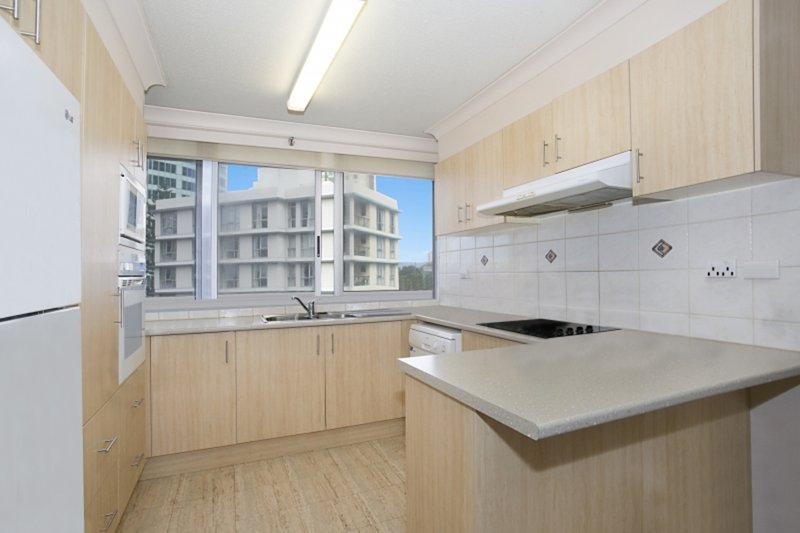 Photo - 3D/5 Clifford Street, Surfers Paradise QLD 4217 - Image 2