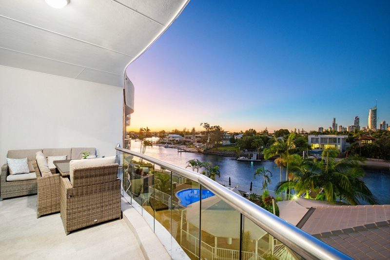 3F/11 Eady Avenue, Broadbeach Waters QLD 4218