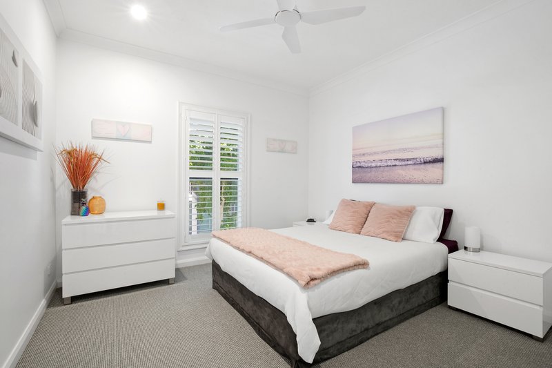 Photo - 3F/11 Eady Avenue, Broadbeach Waters QLD 4218 - Image 8