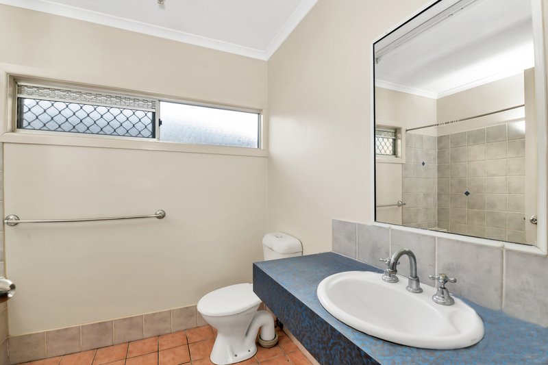 Photo - 4 & 10/249 Sheridan Street, Cairns North QLD 4870 - Image 7