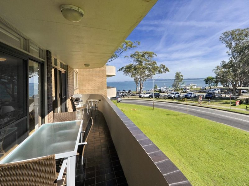 4 12 Columbia Close, Nelson Bay NSW 2315