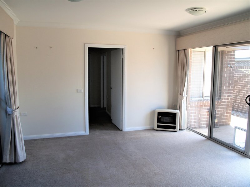 Photo - 4 /190 Gilmour Street, Kelso NSW 2795 - Image 7