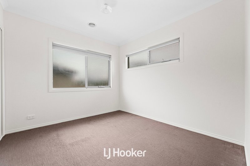 Photo - 4 /29 Burrows Avenue, Dandenong VIC 3175 - Image 7