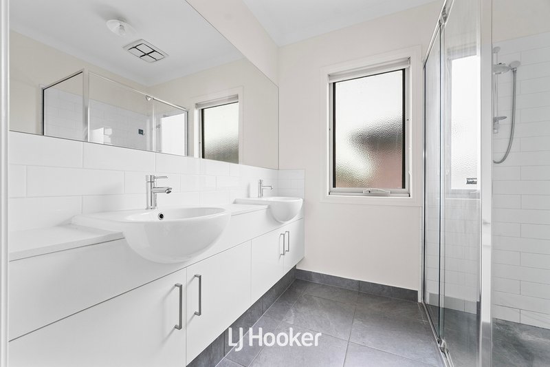 Photo - 4 /29 Burrows Avenue, Dandenong VIC 3175 - Image 10