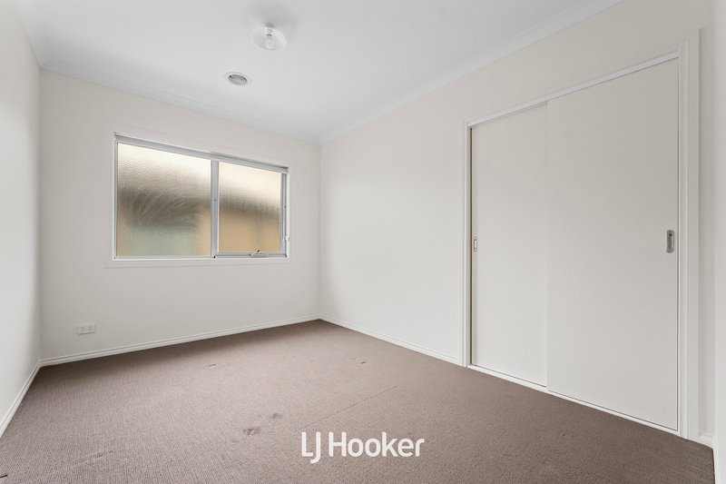 Photo - 4 /29 Burrows Avenue, Dandenong VIC 3175 - Image 11