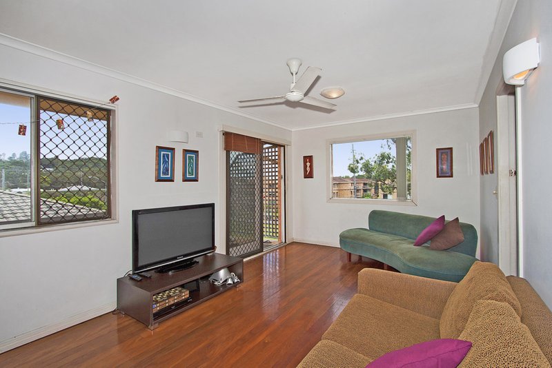 Photo - 4 / 47 Coolangatta Road, Coolangatta QLD 4225 - Image 3