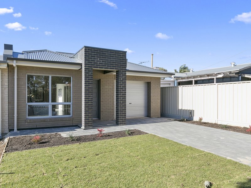 Photo - 4 & 4A Embert Street, Sturt SA 5047 - Image 2