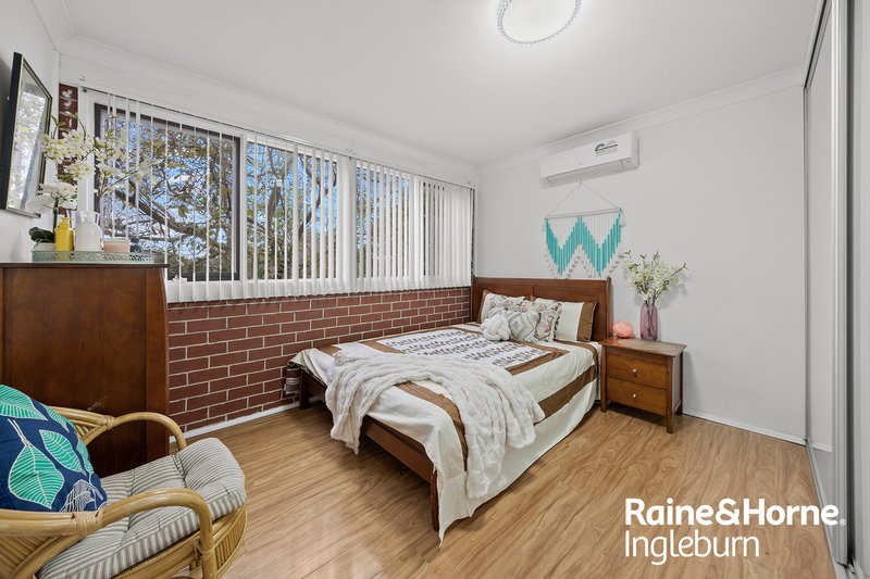Photo - 4 & 4A Swallow Place, Ingleburn NSW 2565 - Image 12