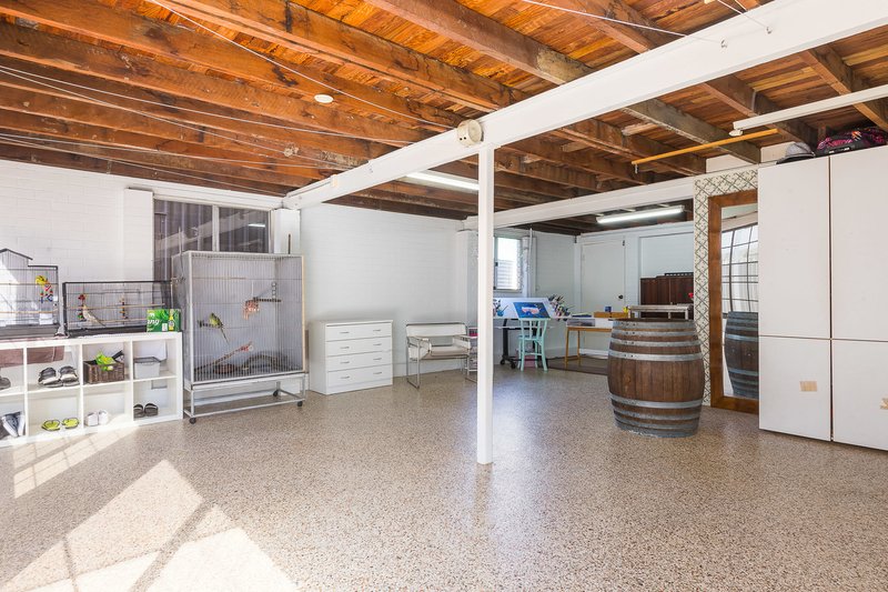 Photo - 4-6 Creek Street, Samford Village QLD 4520 - Image 11