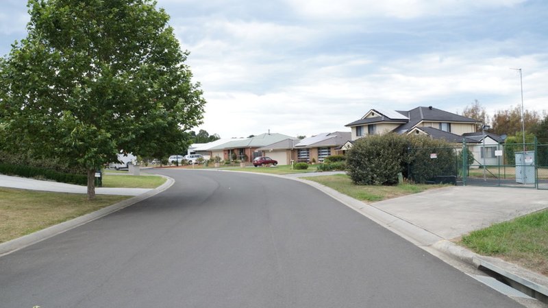 Photo - 4 - 6 Gibbons Road, Moss Vale NSW 2577 - Image 5