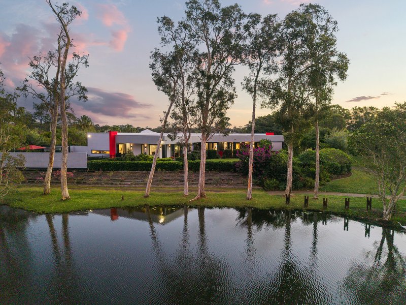 Photo - 4-6 Jubata Court, Burrum Heads QLD 4659 - Image 1