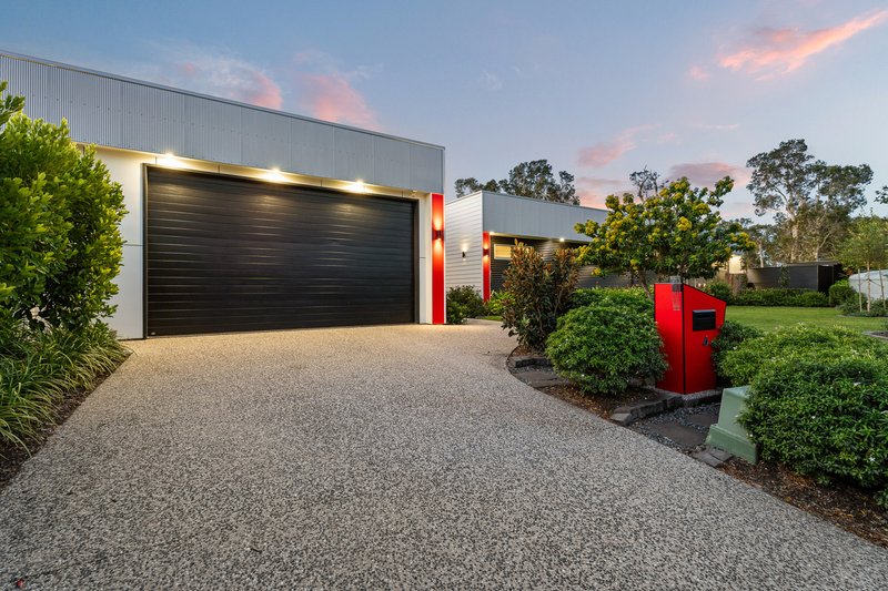 Photo - 4-6 Jubata Court, Burrum Heads QLD 4659 - Image 6