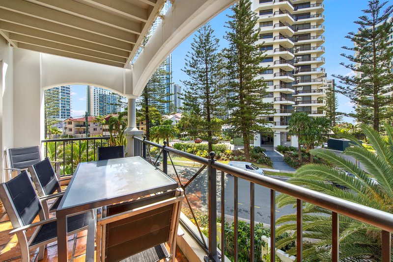 Photo - 4-6 Northcliffe Terrace, Surfers Paradise QLD 4217 - Image 4