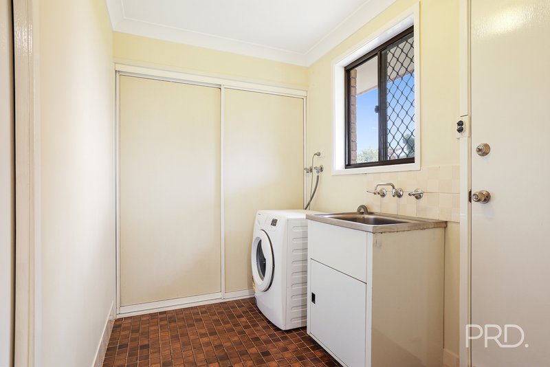 Photo - 4 Acacia Drive, Tamworth NSW 2340 - Image 6