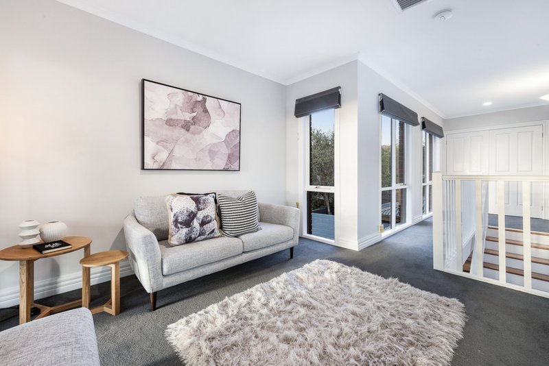 Photo - 4 Acacia Place, Burwood VIC 3125 - Image 6