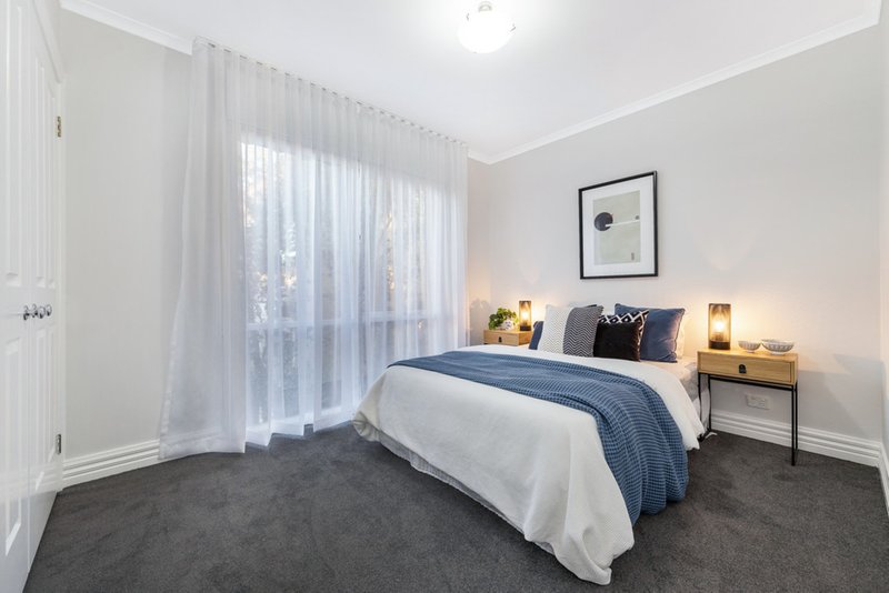 Photo - 4 Acacia Place, Burwood VIC 3125 - Image 9