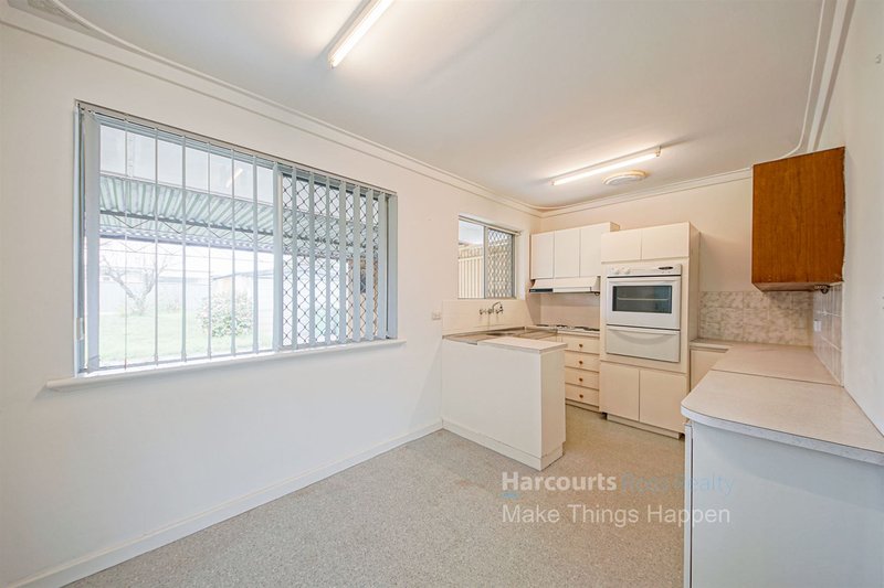 Photo - 4 Addlestone Road, Morley WA 6062 - Image 4