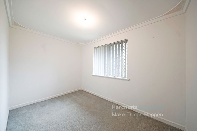 Photo - 4 Addlestone Road, Morley WA 6062 - Image 9