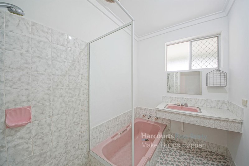 Photo - 4 Addlestone Road, Morley WA 6062 - Image 10