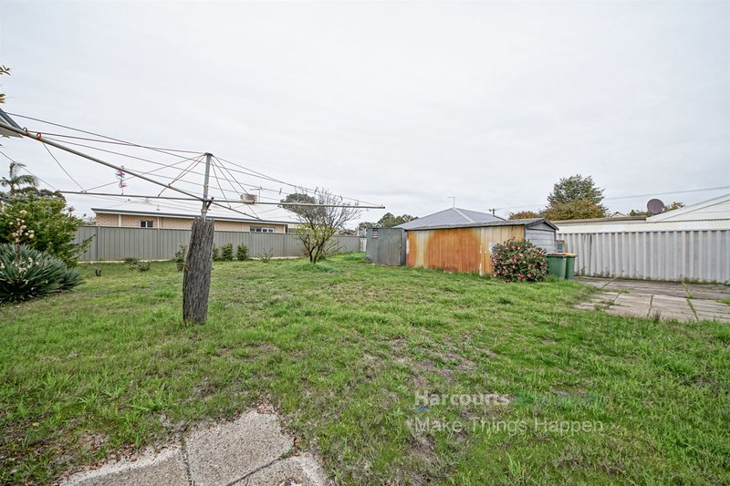 Photo - 4 Addlestone Road, Morley WA 6062 - Image 15