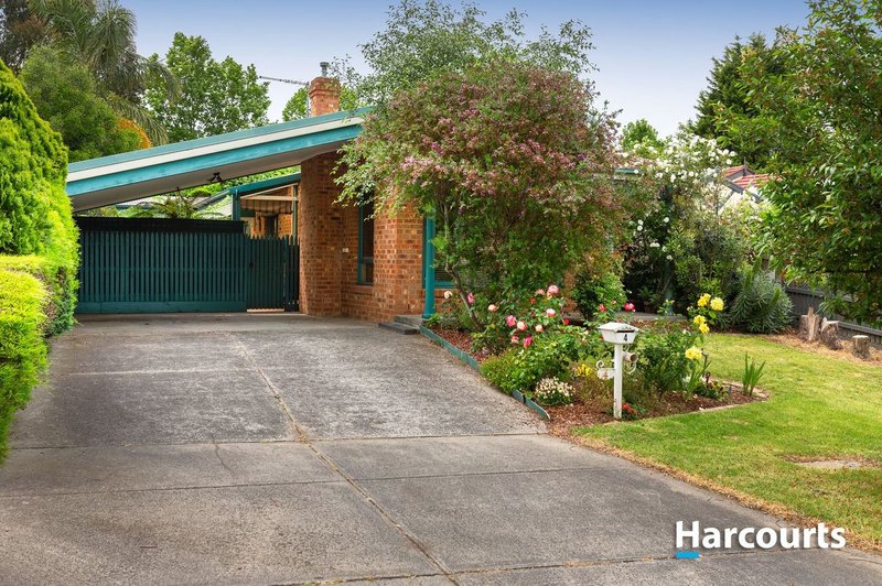 4 Adelaide Close, Berwick VIC 3806