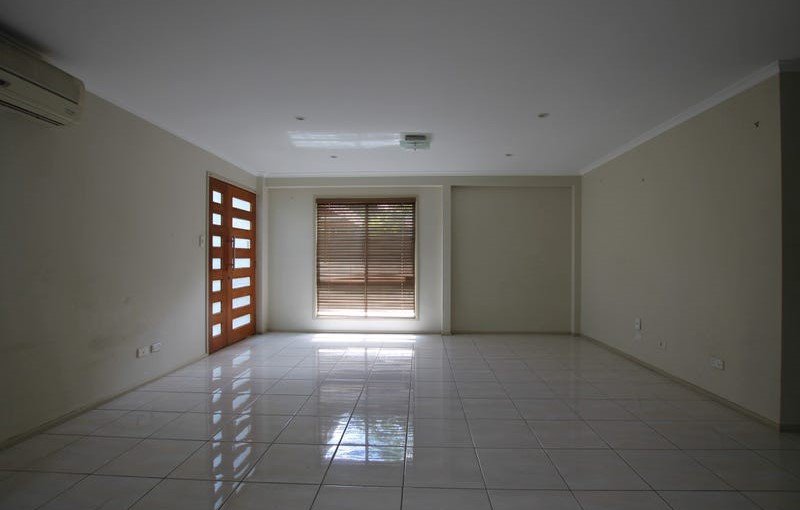 Photo - 4 Adrose Court, Beenleigh QLD 4207 - Image 3